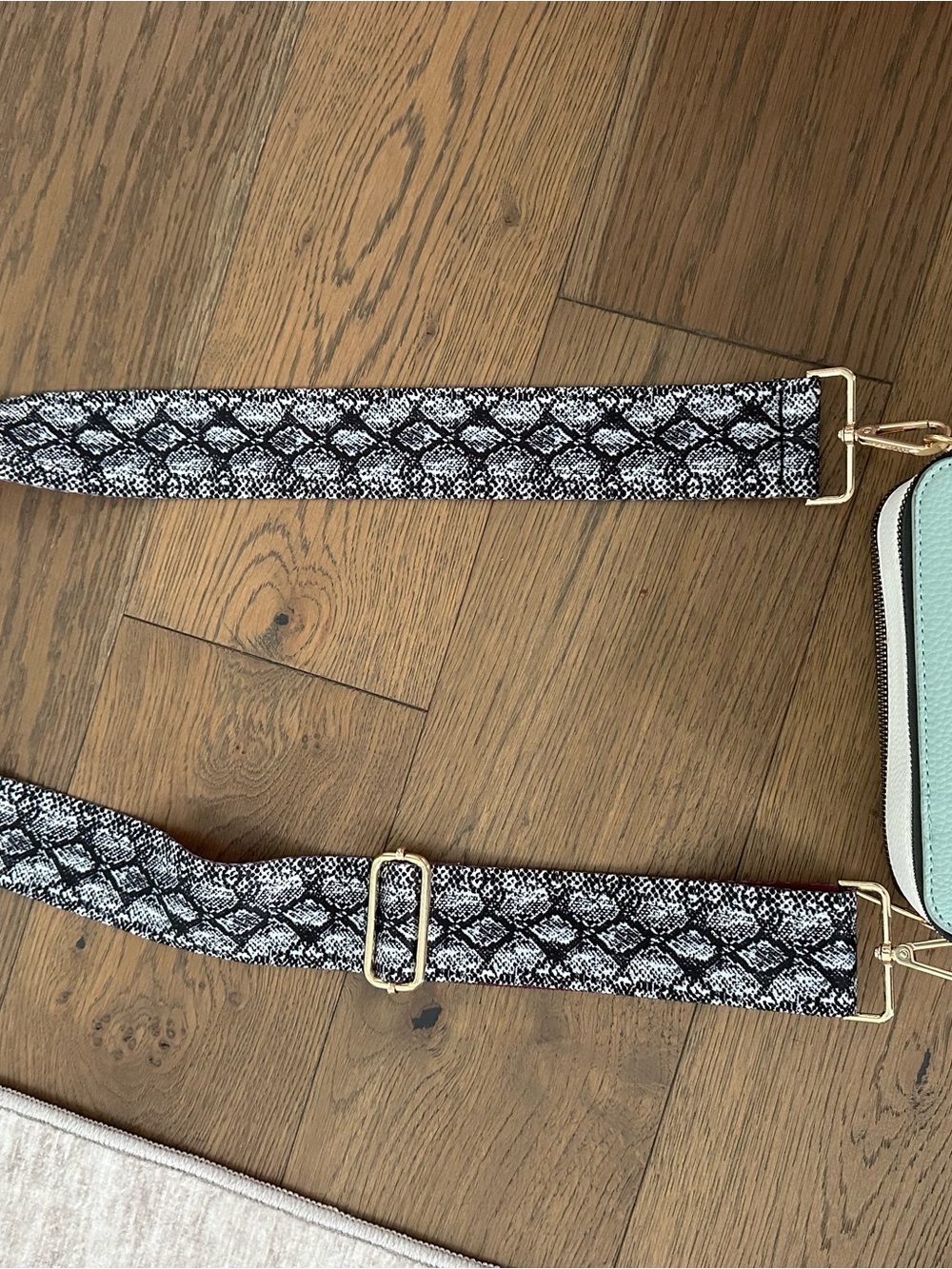 Adjustable Black & White Snake-Print Bag Strap - Unbranded